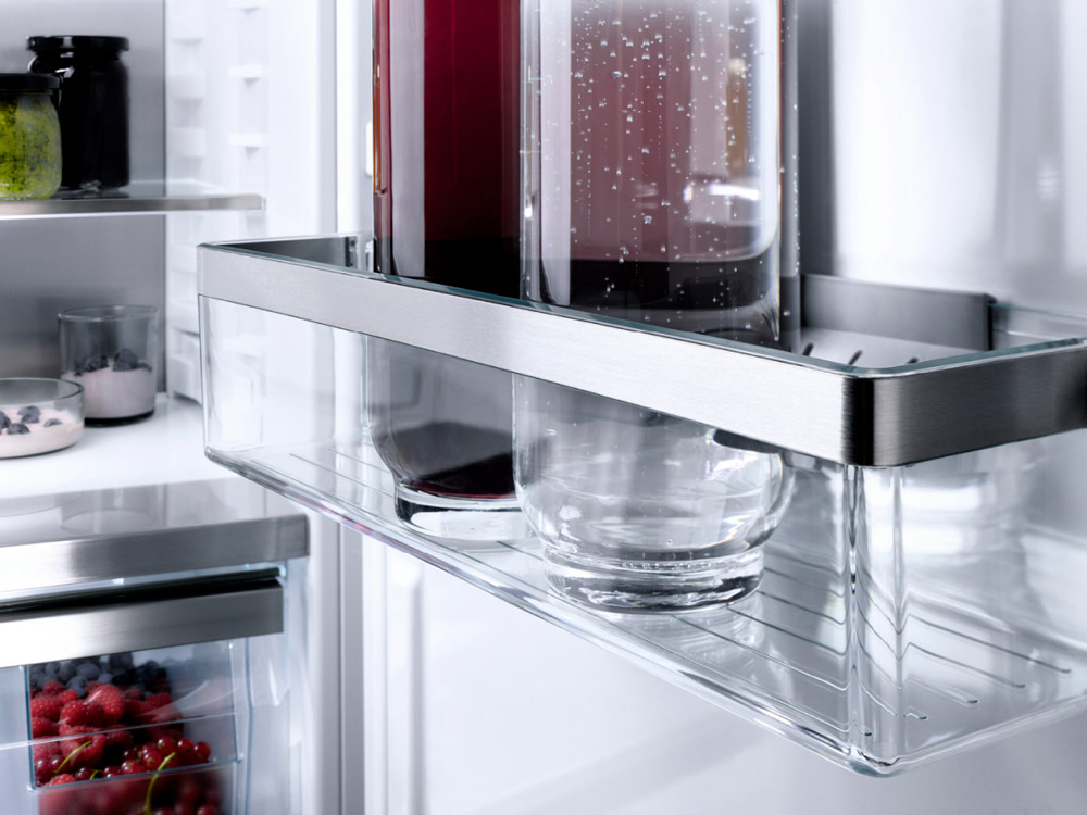 Встраиваемый холодильник Miele K 7743 E