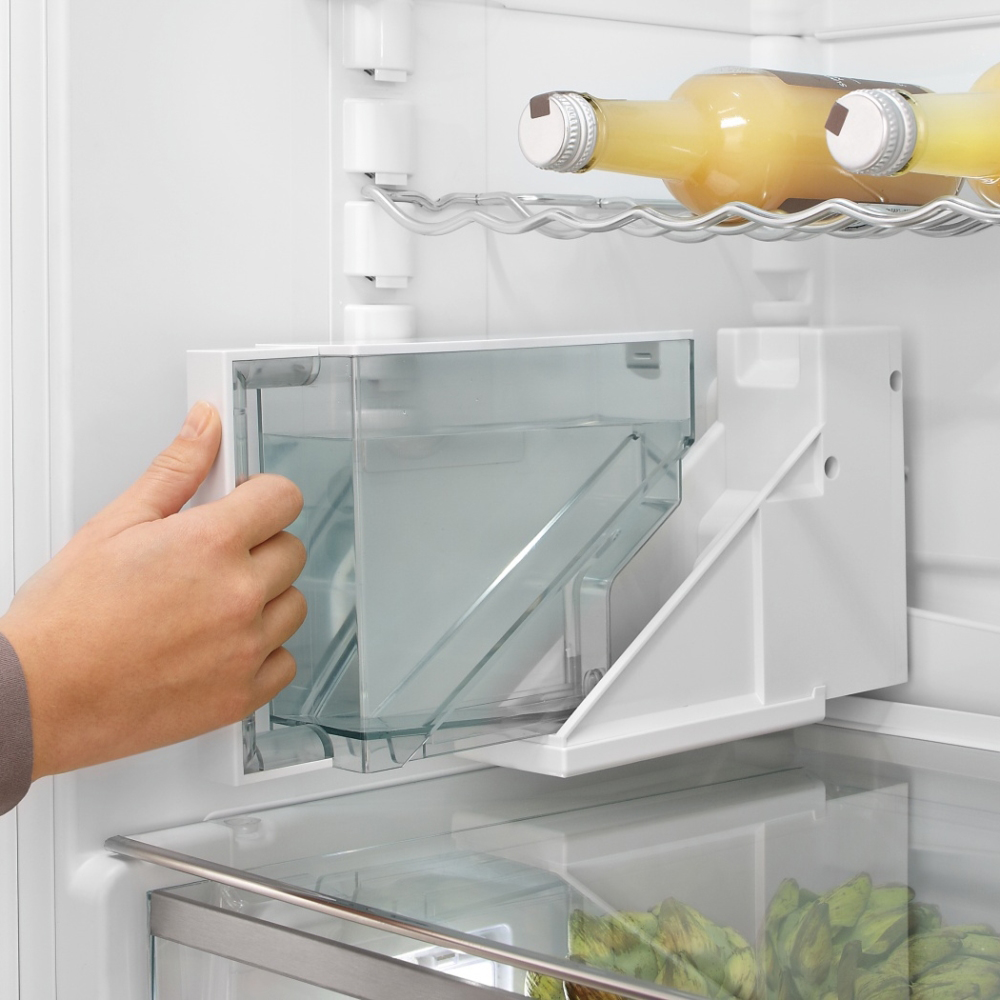 Встраиваемый холодильник Miele KFN 37452 iDE