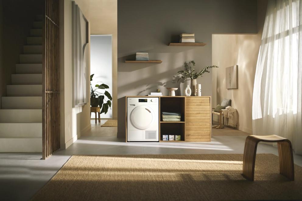 Сушильная машина Miele TCC 374 WP