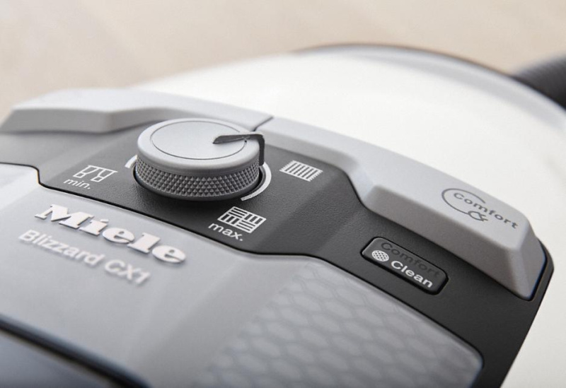 Пылесос Miele SKCR 3 Blizzard CX 1 Excellence белый лотос