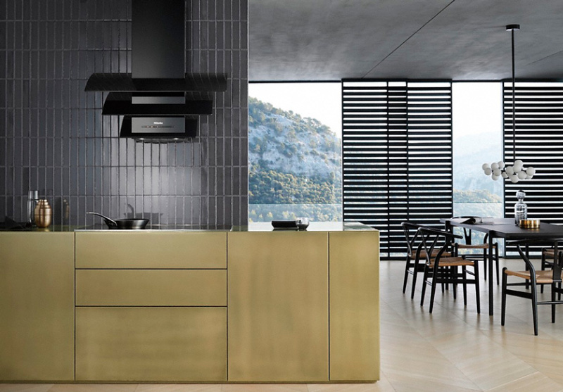 Вытяжка Miele DA 7198 WOBSW