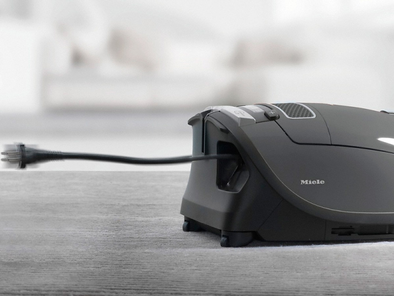 Пылесос Miele SGDA3 Complete C3 Select графитовый серый